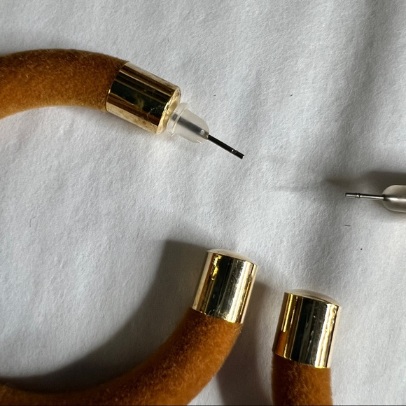 Velvet Rust Brown Earrings - Picture 2 of 7